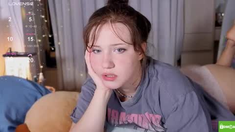 hanahwoods online show from February 15, 3:42 pm