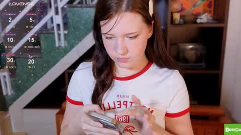 hanahwoods online show from March 7, 3:36 am