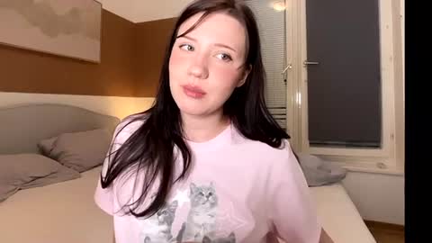 Snapshot of hanahwoods chatting on June 13, 2:31 am hanahwoods online show from June 13, 2:31 am