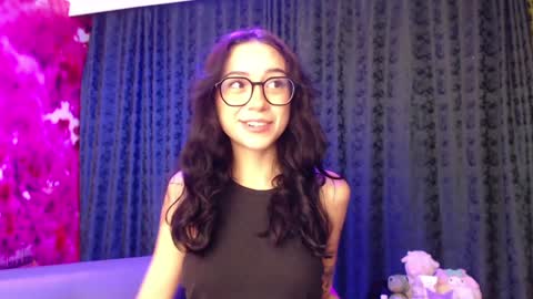 Hanaku  online show from January 11, 2:04 pm