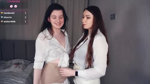 Snapshot of hanalif chatting on November 4, 6:34 am Blair and Ethel online show from November 4, 6:34 am