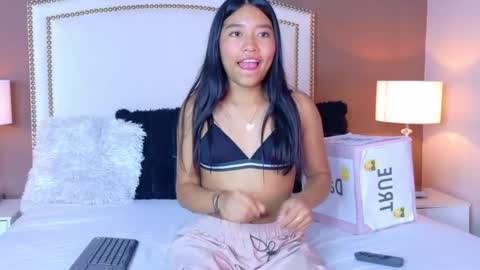 Snapshot of hanaluna chatting on May 14, 2:24 pm Hanna online show from May 14, 2:24 pm