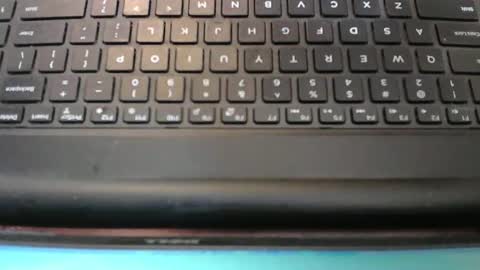 Snapshot of hand69someguy chatting on October 18, 1:08 am hand69someguy online show from October 18, 1:08 am