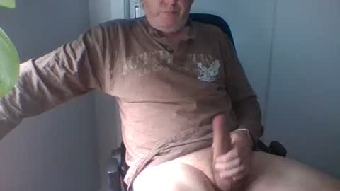 hand_ball_32 online show from July 20, 10:56 pm
