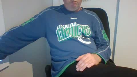 hand_ball_32 online show from August 3, 7:07 am