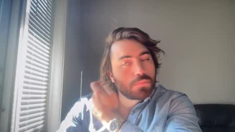 Handcyclist25 online show from October 31, 4:30 pm