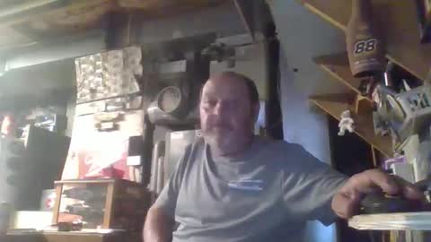 Snapshot of handiemanhere chatting on May 30, 2:52 am naked man online show from May 30, 2:52 am