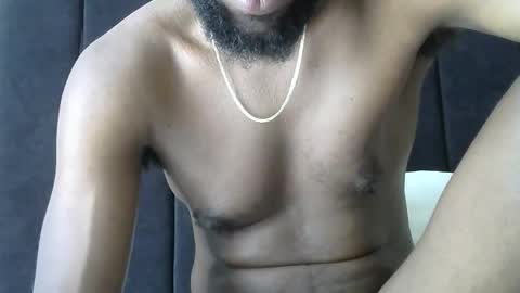 handsome king online show from April 5, 7:05 am