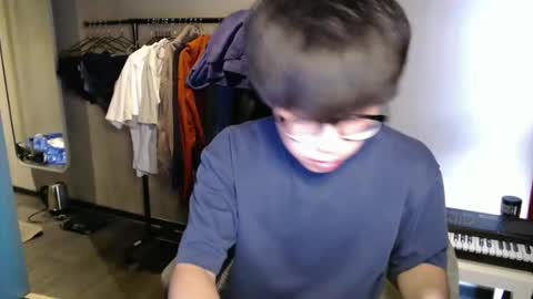 Snapshot of handsome_mannn chatting on January 9, 12:08 pm handsome_mannn online show from January 9, 12:08 pm