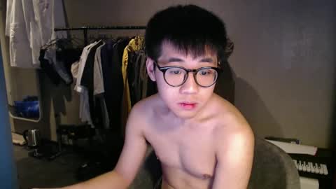Snapshot of handsome_mannn chatting on February 4, 8:14 pm handsome_mannn online show from February 4, 8:14 pm