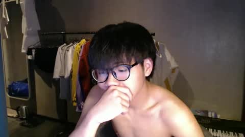 handsome_mannn online show from May 5, 8:17 pm