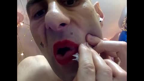 Snapshot of handsomealfie chatting on February 20, 8:09 pm HandsomeAlfie online show from February 20, 8:09 pm