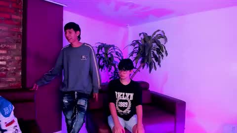 leonardfarrucknick and otis online show from September 17, 1:29 am