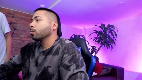 leonardfarrucknick and otis online show from October 7, 1:19 pm