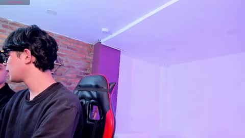 leonardfarrucknick and otis online show from March 27, 12:16 pm