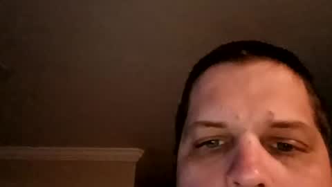 Handsomedaddy198923 online show from June 18, 6:35 am