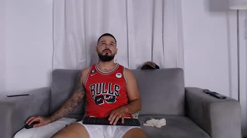 Snapshot of handsomen69 chatting on February 27, 3:39 am Handsomen online show from February 27, 3:39 am