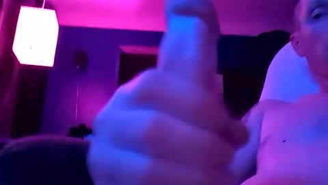 handsomerob42 online show from October 4, 10:35 am