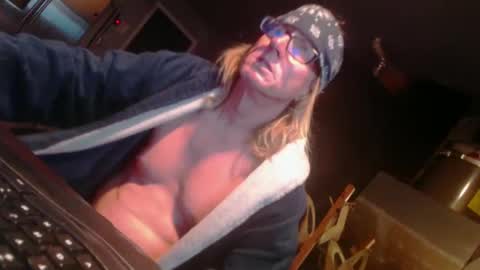 Handystudman online show from January 5, 3:13 pm