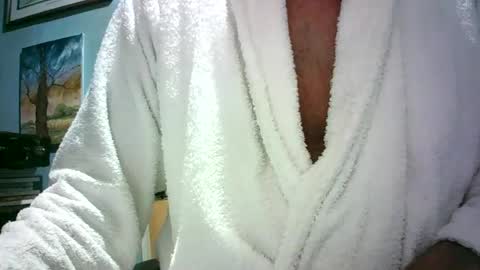 Snapshot of handymanforyou177322 chatting on July 4, 11:33 pm handymanforyou177322 online show from July 4, 11:33 pm