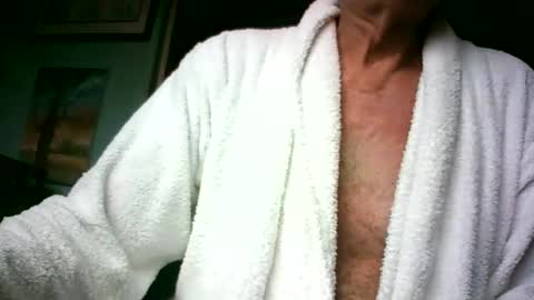Snapshot of handymanforyou177322 chatting on July 6, 12:46 pm handymanforyou177322 online show from July 6, 12:46 pm