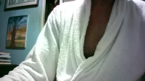 Snapshot of handymanforyou177322 chatting on July 6, 8:44 pm handymanforyou177322 online show from July 6, 8:44 pm