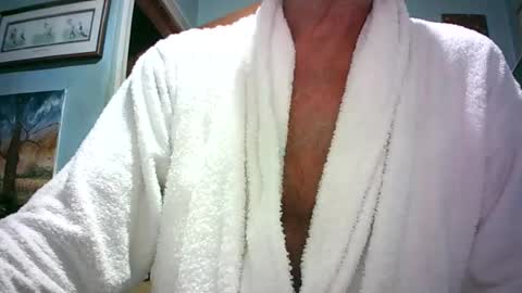 Snapshot of handymanforyou177322 chatting on July 15, 9:31 pm handymanforyou177322 online show from July 15, 9:31 pm
