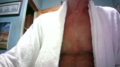 Snapshot of handymanforyou177322 chatting on July 27, 9:33 pm handymanforyou177322 online show from July 27, 9:33 pm