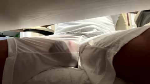 Snapshot of hangit0ut chatting on March 5, 12:55 pm hangit0ut online show from March 5, 12:55 pm