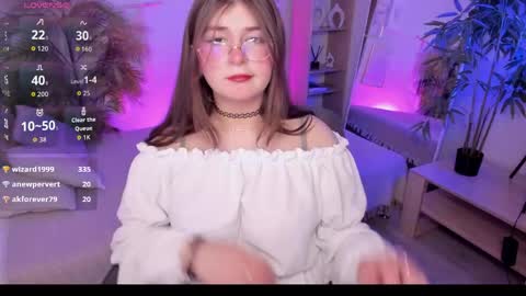 Hania online show from May 14, 5:53 pm