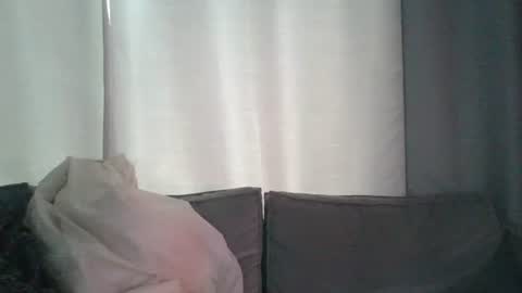 Snapshot of hank0009 chatting on June 6, 8:08 am hank0009 online show from June 6, 8:08 am