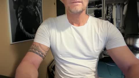 Snapshot of hankmoody6 chatting on December 30, 9:48 am hanky online show from December 30, 9:48 am