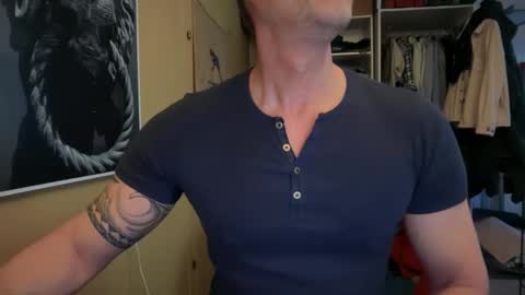 Snapshot of hankmoody6 chatting on March 5, 8:00 am hanky online show from March 5, 8:00 am