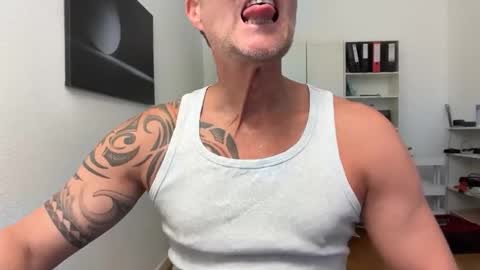 Snapshot of hankmoody6 chatting on September 22, 7:54 am hanky online show from September 22, 7:54 am