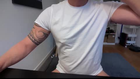 Snapshot of hankmoody6 chatting on October 16, 1:56 pm hanky online show from October 16, 1:56 pm