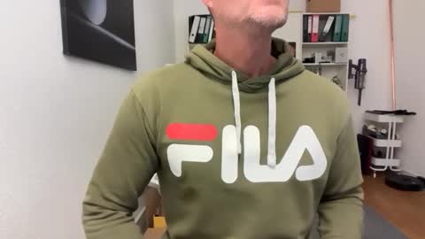 Snapshot of hankmoody6 chatting on December 3, 8:23 am hanky online show from December 3, 8:23 am