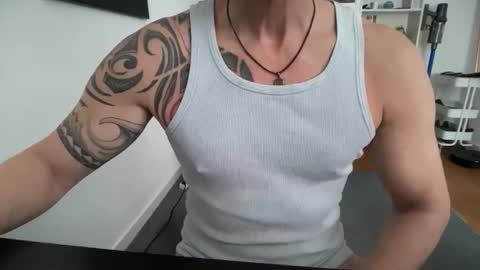 hanky online show from April 22, 1:12 pm