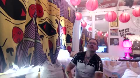 Snapshot of hankrams chatting on October 7, 8:06 pm hank rams online show from October 7, 8:06 pm