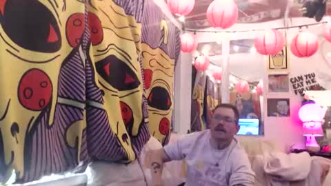 Snapshot of hankrams chatting on January 6, 1:20 am hank rams online show from January 6, 1:20 am