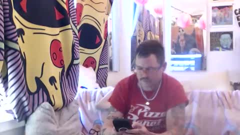 Snapshot of hankrams chatting on February 2, 7:34 pm hank rams online show from February 2, 7:34 pm