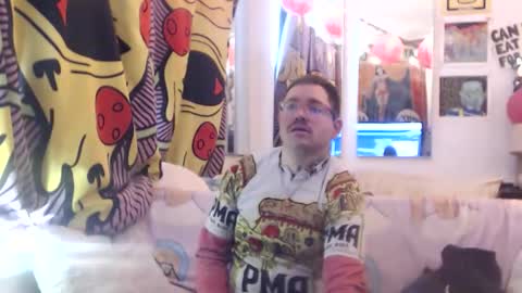 Snapshot of hankrams chatting on March 8, 2:54 pm hank rams online show from March 8, 2:54 pm