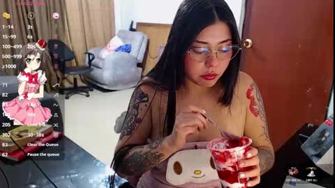 Hanna online show from November 18, 11:37 pm