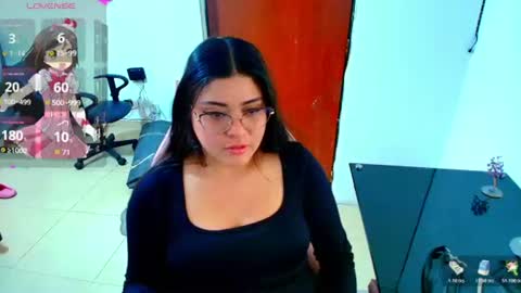 Snapshot of hanna__11_ chatting on July 15, 9:42 pm Hanna online show from July 15, 9:42 pm