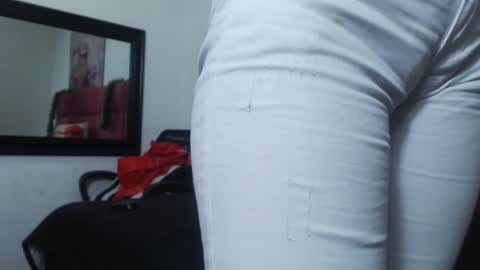 Hanna Palmer online show from December 3, 6:17 pm