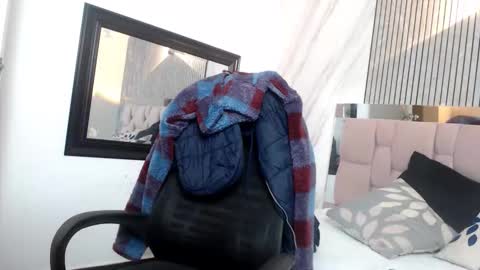 Hanna Palmer online show from February 13, 12:01 pm