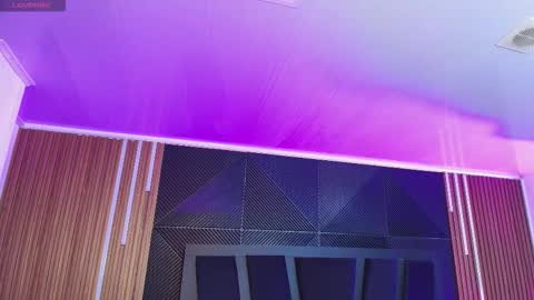 HANNA BECKER online show from February 28, 11:11 am