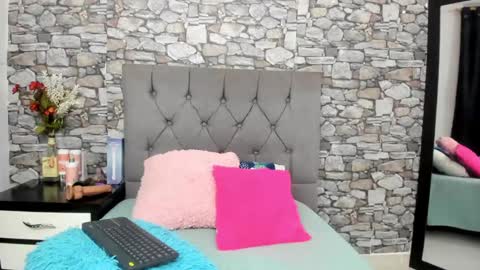 Snapshot of hanna_bell11 chatting on December 5, 2:31 am Hanna online show from December 5, 2:31 am