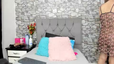 Snapshot of hanna_bell11 chatting on November 21, 2:10 am Hanna online show from November 21, 2:10 am