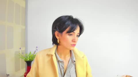 Sara online show from March 4, 2:21 pm