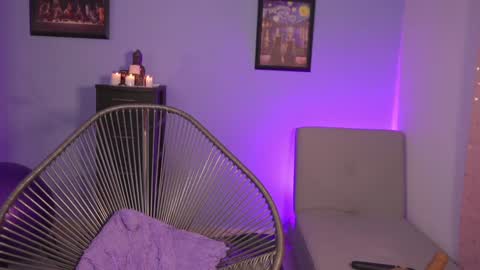 HANNA  online show from January 4, 11:38 pm